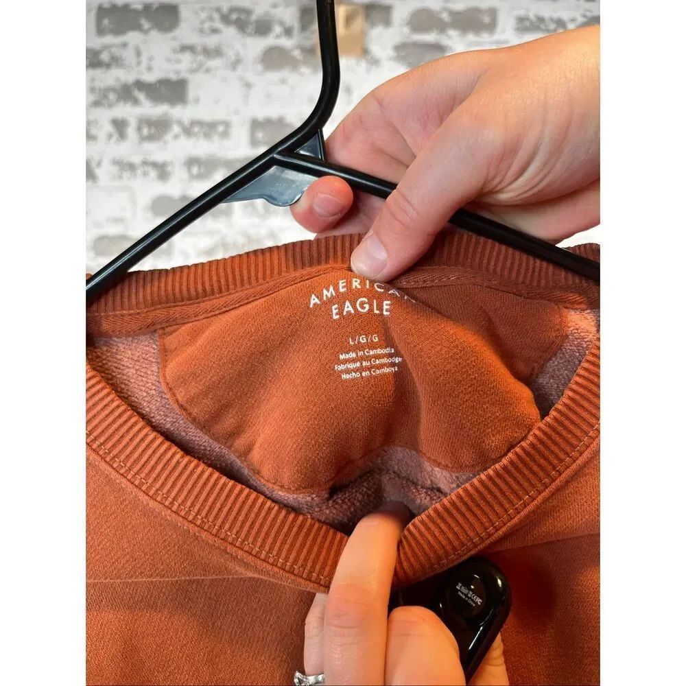 American Eagle | women burnt orange cropped crew neck